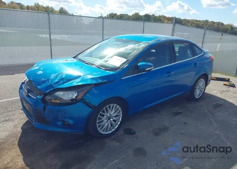 2013 Ford Focus Titanium из США, поврежденный, VIN 1FADP3J21DL286546